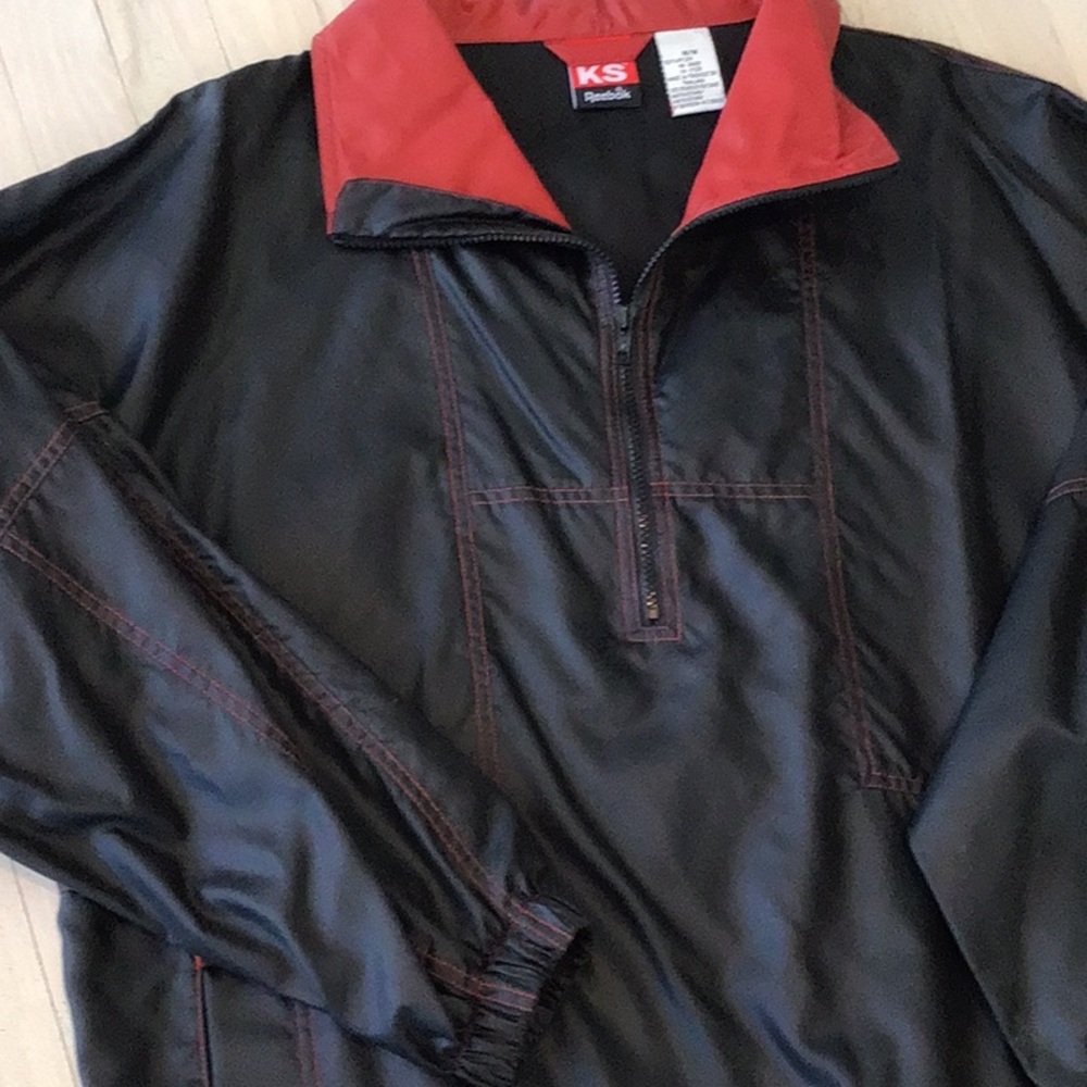 Reebok/Nylon Performance Pullover Great Condition - image 4